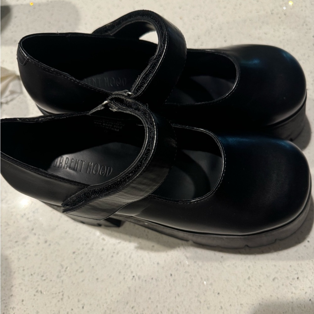 Current Mood shoes